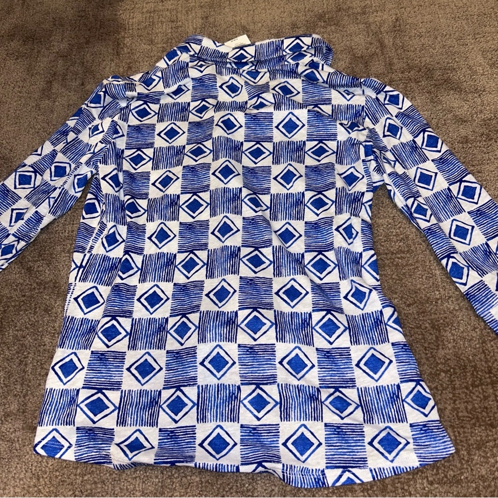 NWT Beautiful Patterned Blouse โข J. McLaughlin - Picture 6 of 6